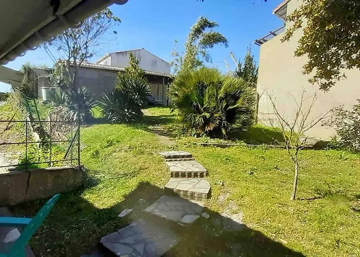 Holiday home Maison De 3 Avec Terrasses Saint-Georges-de-Didonne